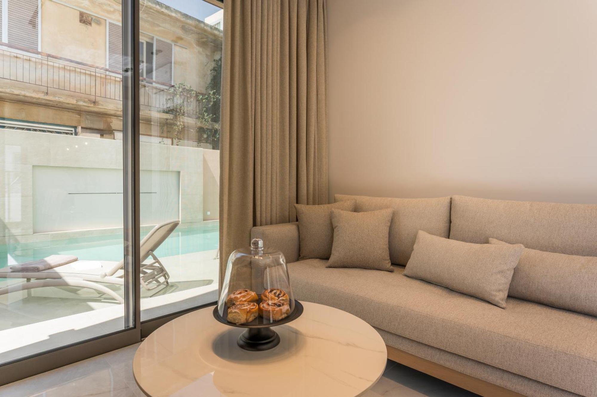Orama Luxury Apartments Nea Kydonia  ภายนอก รูปภาพ